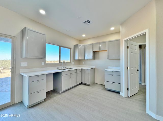 10096 W LAZY ACRES Drive, Casa Grande, AZ 85193