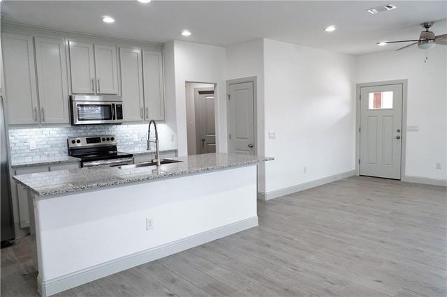 424 E Nelson Street, Denison, TX 75021