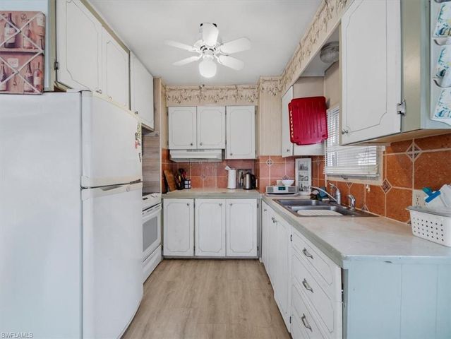 265 Fireball LN, North Fort Myers, FL 33917