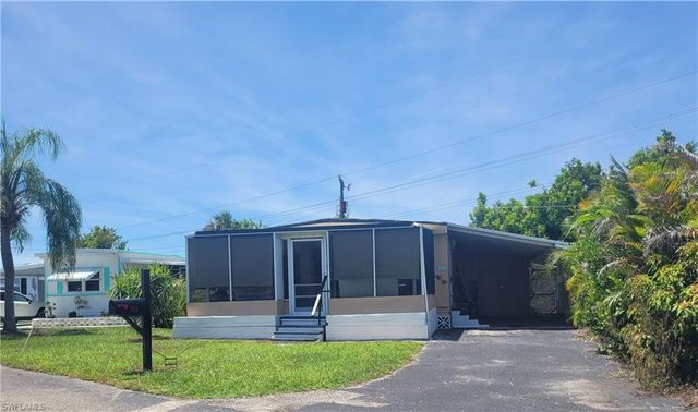 265 Fireball LN, North Fort Myers, FL 33917