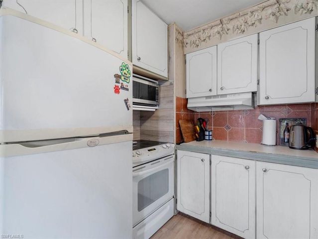 265 Fireball LN, North Fort Myers, FL 33917