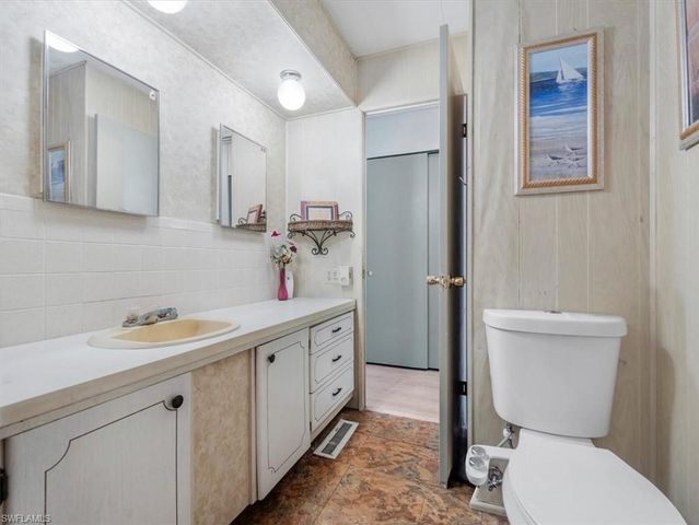 265 Fireball LN, North Fort Myers, FL 33917