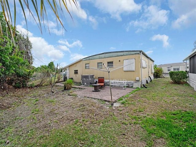 265 Fireball LN, North Fort Myers, FL 33917