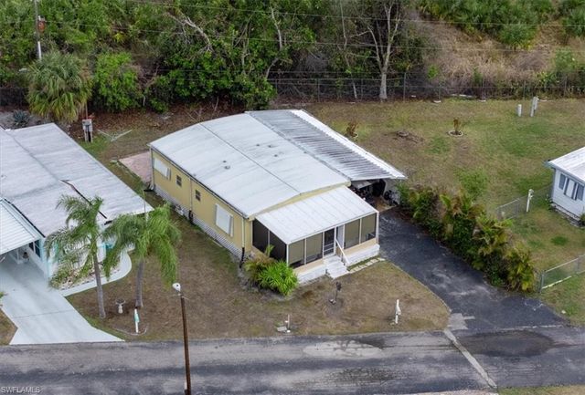 265 Fireball LN, North Fort Myers, FL 33917