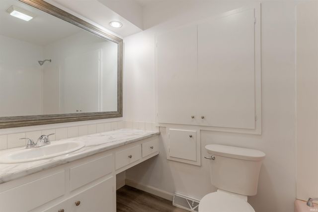 5400 Weaver Road, Evansville, IN 47711