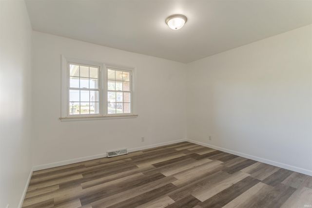 5400 Weaver Road, Evansville, IN 47711