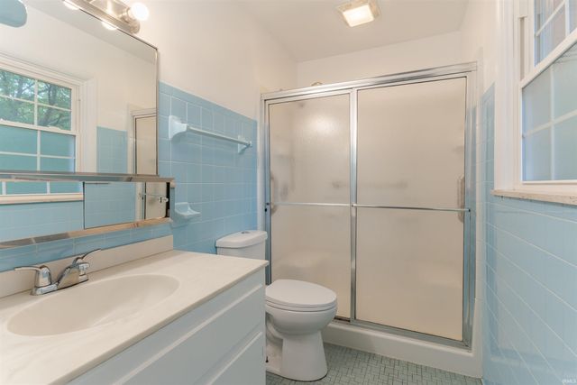 5400 Weaver Road, Evansville, IN 47711
