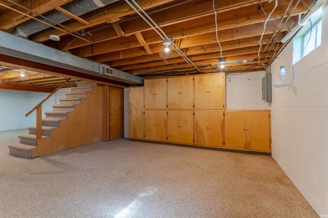 5400 Weaver Road, Evansville, IN 47711