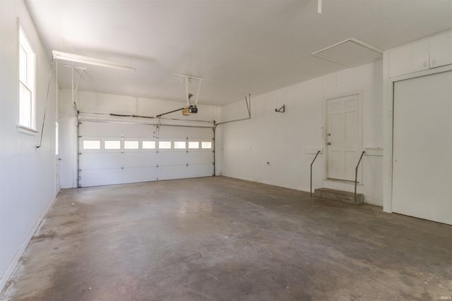 5400 Weaver Road, Evansville, IN 47711