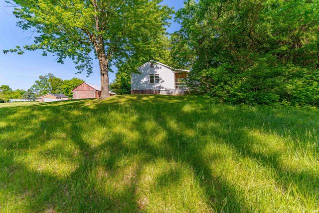 5400 Weaver Road, Evansville, IN 47711