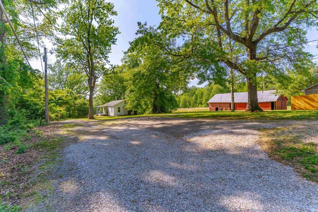 5400 Weaver Road, Evansville, IN 47711