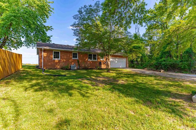 5400 Weaver Road, Evansville, IN 47711