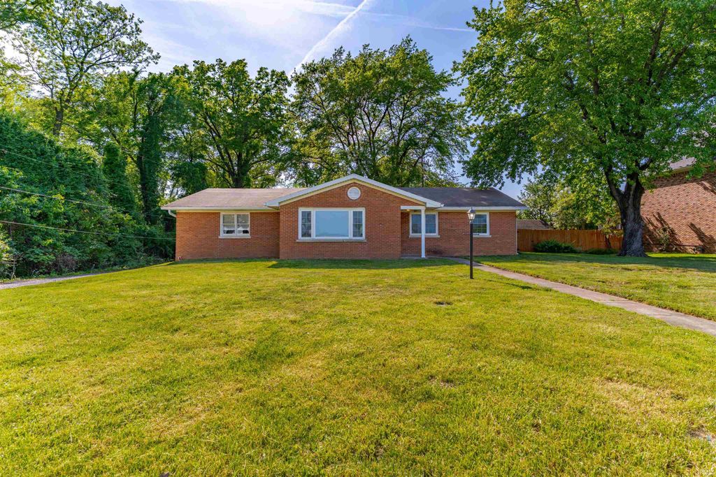 5400 Weaver Road, Evansville, IN 47711