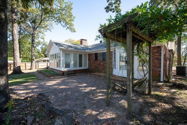 4501 Dawson Drive, North Little Rock, AR 72116