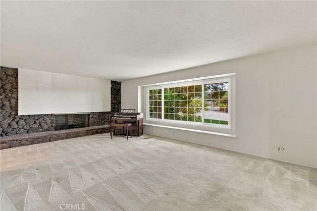 2009 Overlook, Fullerton, CA 92831