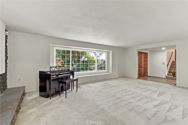 2009 Overlook, Fullerton, CA 92831