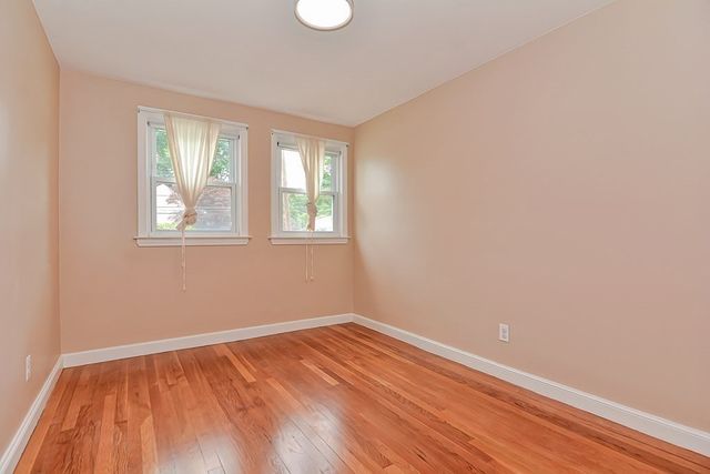 4 Edgemont Ave, Reading, MA 01867