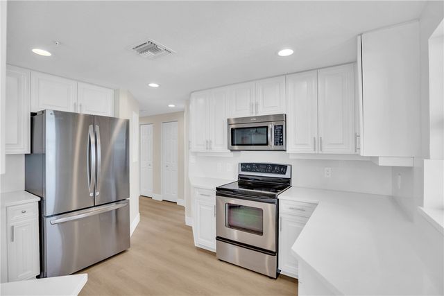 5051 N Highway A1a None 2-4, North Hutchinson Island, FL 34949