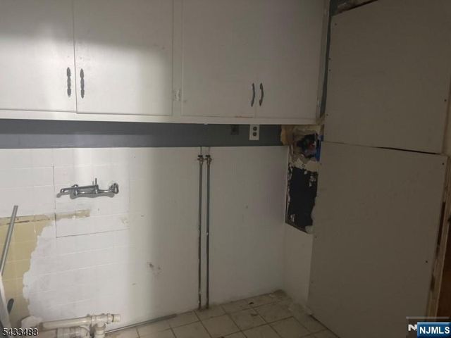 106-108 Smith Street, Newark, NJ 07106