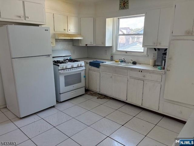 106-108 Smith Street, Newark, NJ 07106