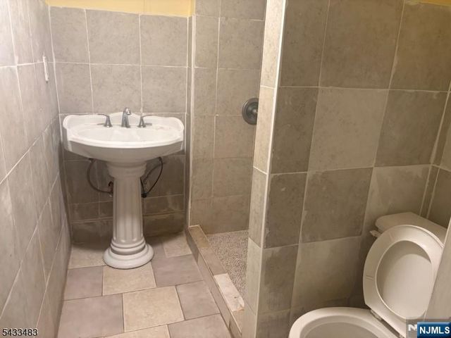 106-108 Smith Street, Newark, NJ 07106