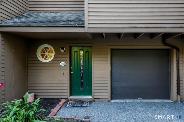 55 Cross Street C3, Danbury, CT 06810