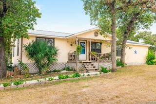 176 Deep Woods Drive, Seguin, TX 78155