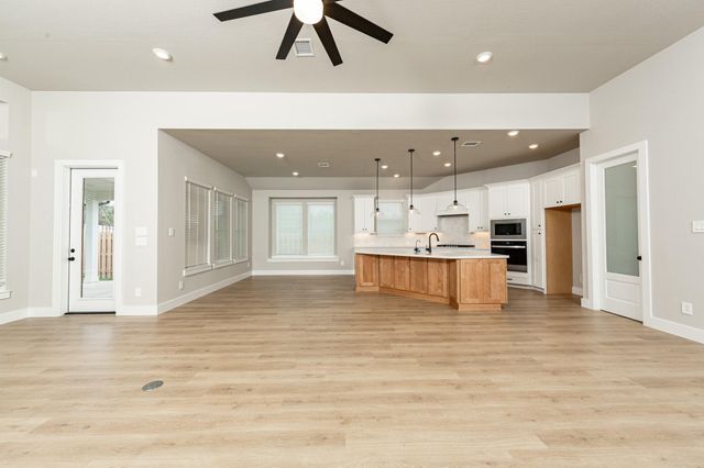 41418 Threadgill Way, Montgomery, TX 77316