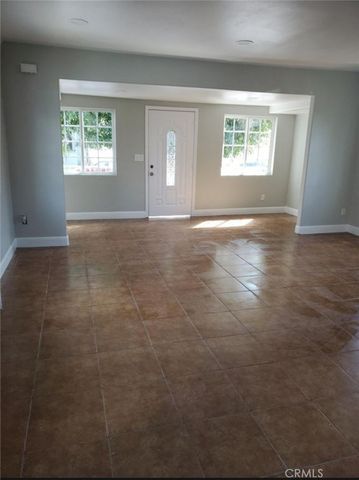 1259 E 49th, Los Angeles, CA 90011