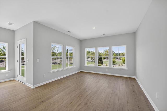 228 B Captain Kidd Court B, Summerville, SC 29486
