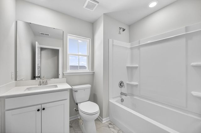 228 B Captain Kidd Court B, Summerville, SC 29486