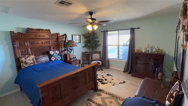 351 Bosque Bend Lane, China Spring, TX 76633