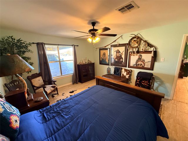 351 Bosque Bend Lane, China Spring, TX 76633