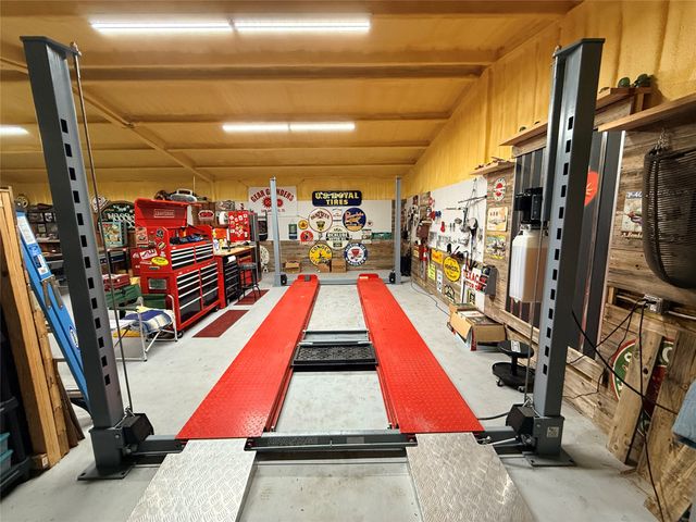 351 Bosque Bend Lane, China Spring, TX 76633