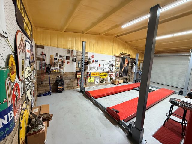 351 Bosque Bend Lane, China Spring, TX 76633