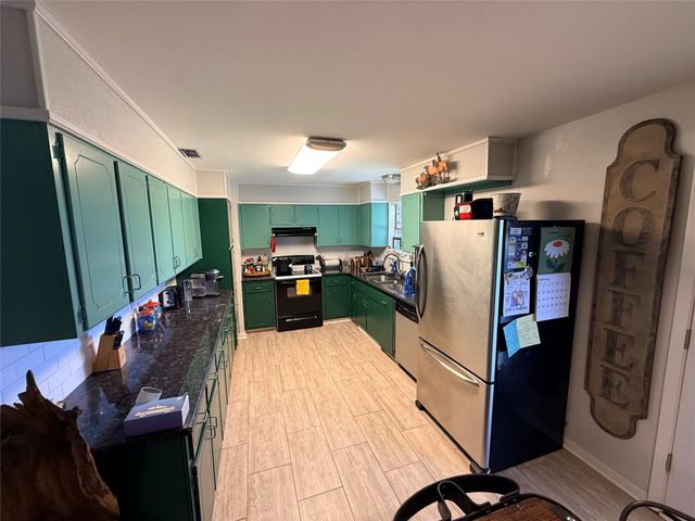 351 Bosque Bend Lane, China Spring, TX 76633