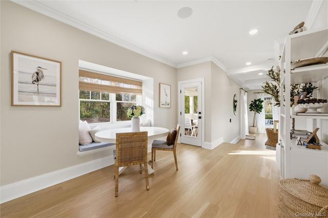 3 True Harbour Way, West Islip, NY 11795
