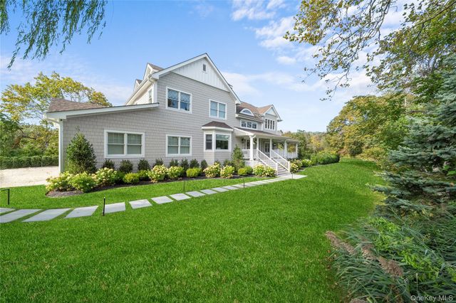 3 True Harbour Way, West Islip, NY 11795