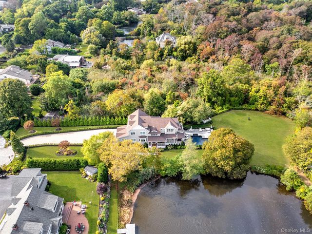 3 True Harbour Way, West Islip, NY 11795