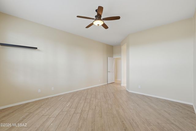 1531 N Bank Swallow Road, Green Valley, AZ 85614