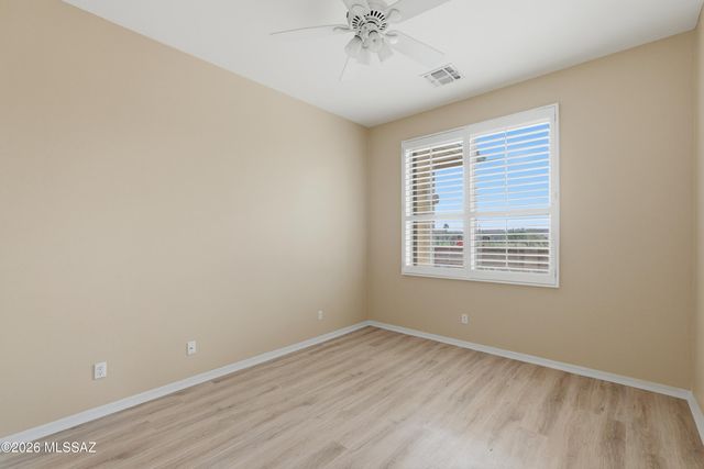 1531 N Bank Swallow Road, Green Valley, AZ 85614