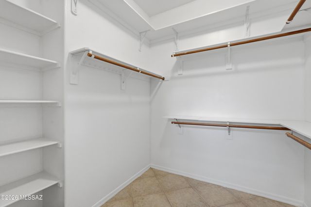 1531 N Bank Swallow Road, Green Valley, AZ 85614