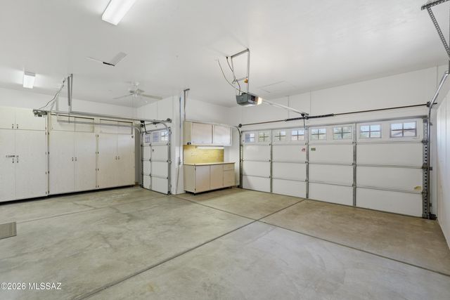 1531 N Bank Swallow Road, Green Valley, AZ 85614