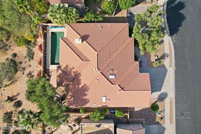 1531 N Bank Swallow Road, Green Valley, AZ 85614