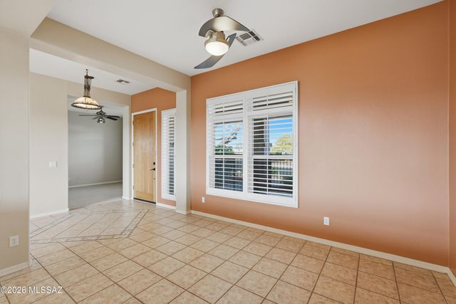 1531 N Bank Swallow Road, Green Valley, AZ 85614