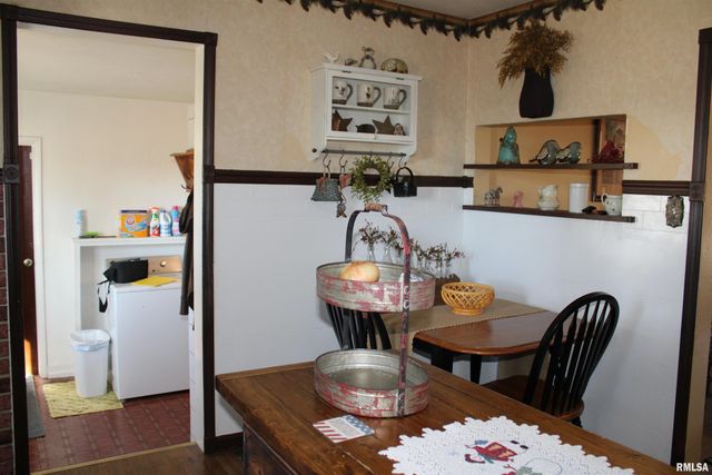 2639 S Broadway S Avenue, Salem, IL 62881