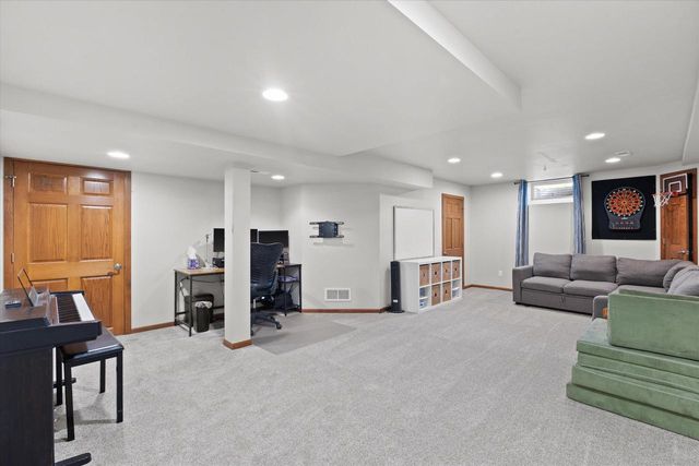 3014 Plymouth COURT, Waukesha, WI 53188