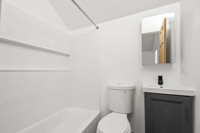 277 Gifford Place, Elgin, IL 60120