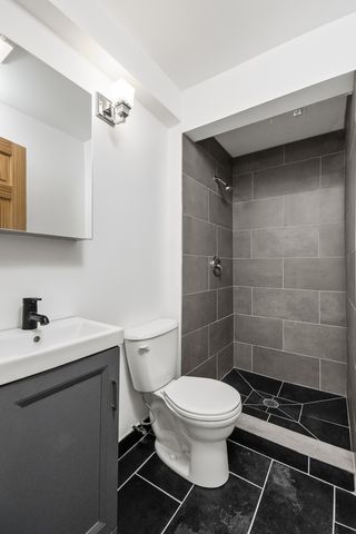 277 Gifford Place, Elgin, IL 60120