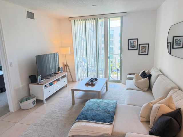 610 CLEMATIS Street 711, West Palm Beach, FL 33401